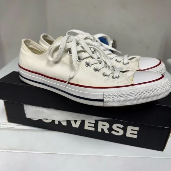 Converse White Chuck Taylor All Star Low Top - Unisex (Mens 8.5/Womens 10.5) - Picture 3 of 8